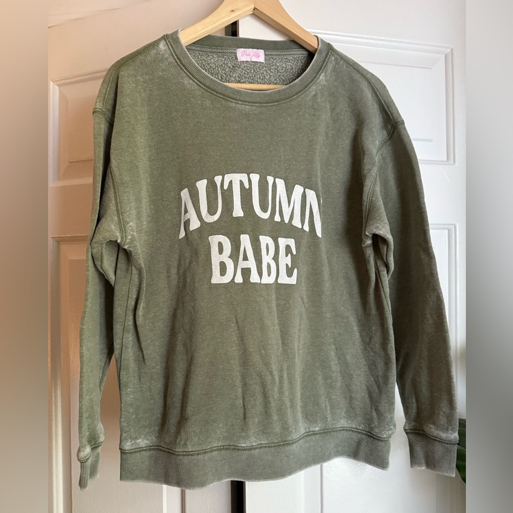 Pink Lily ‘Autumn Babe’ Sage Sweatshirt sz S Fall Cozy Cabincore Cottagecore